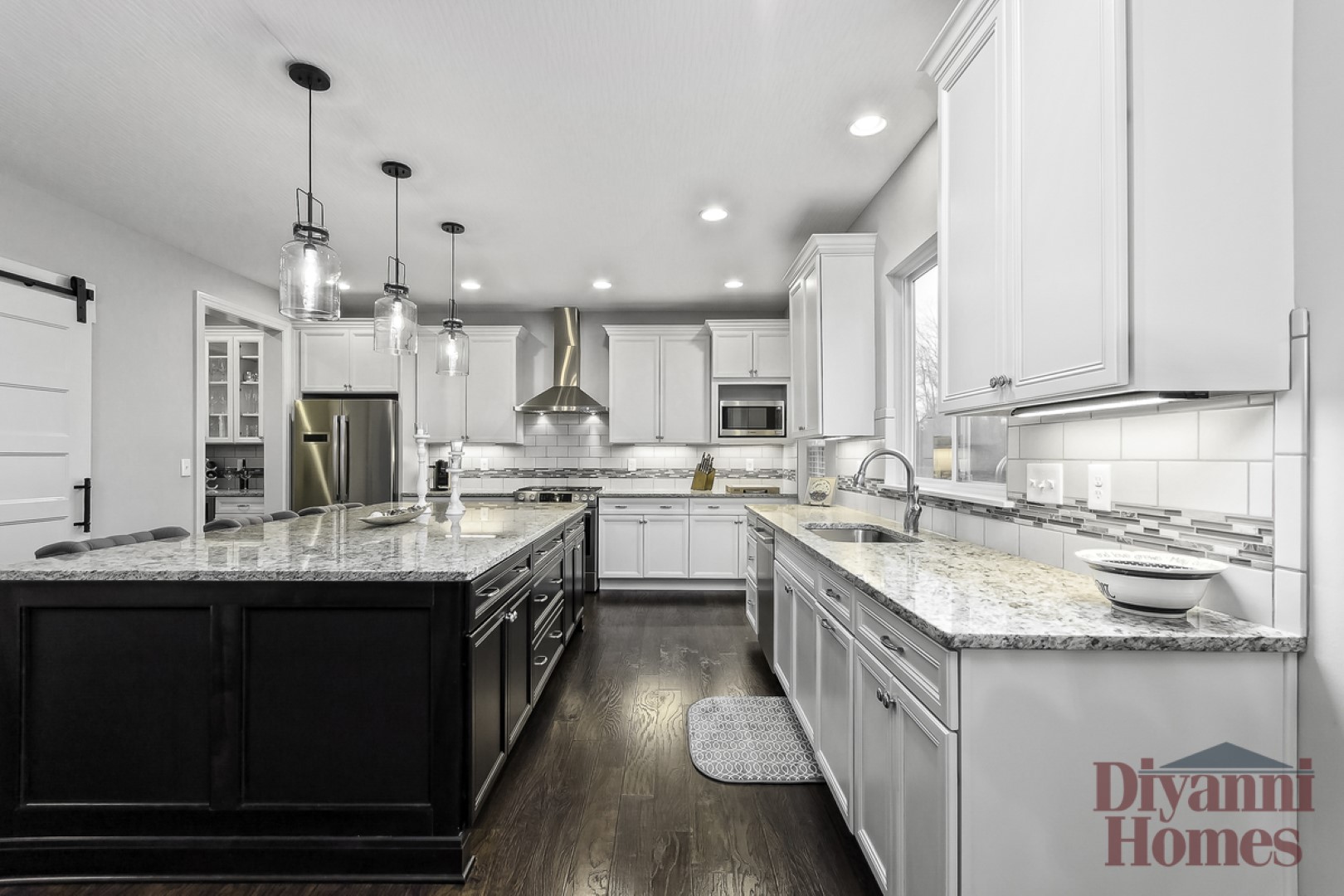 Sequoia II Kitchen